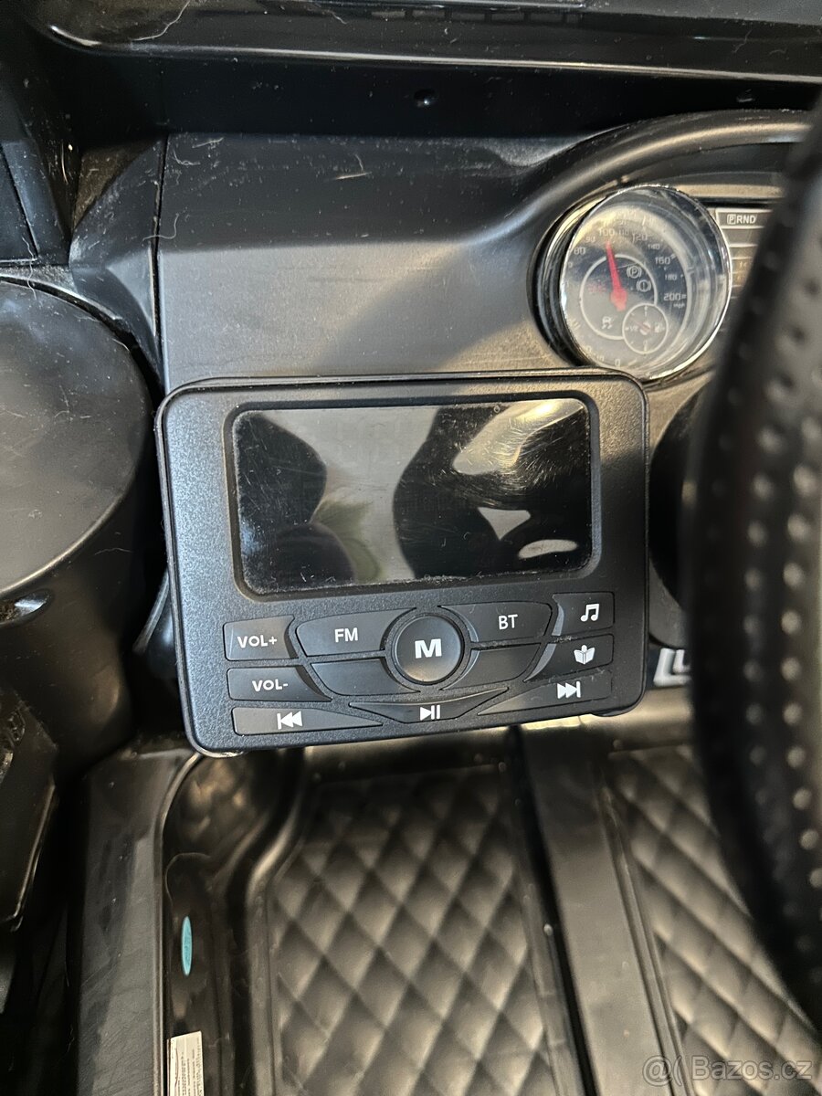 Elektrické auto mercedes 6x6 s dvěma baterii - 6