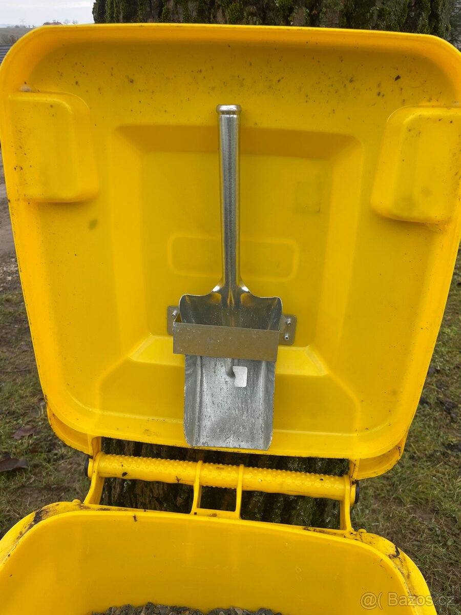 Nádoba na posyp 120l - 6