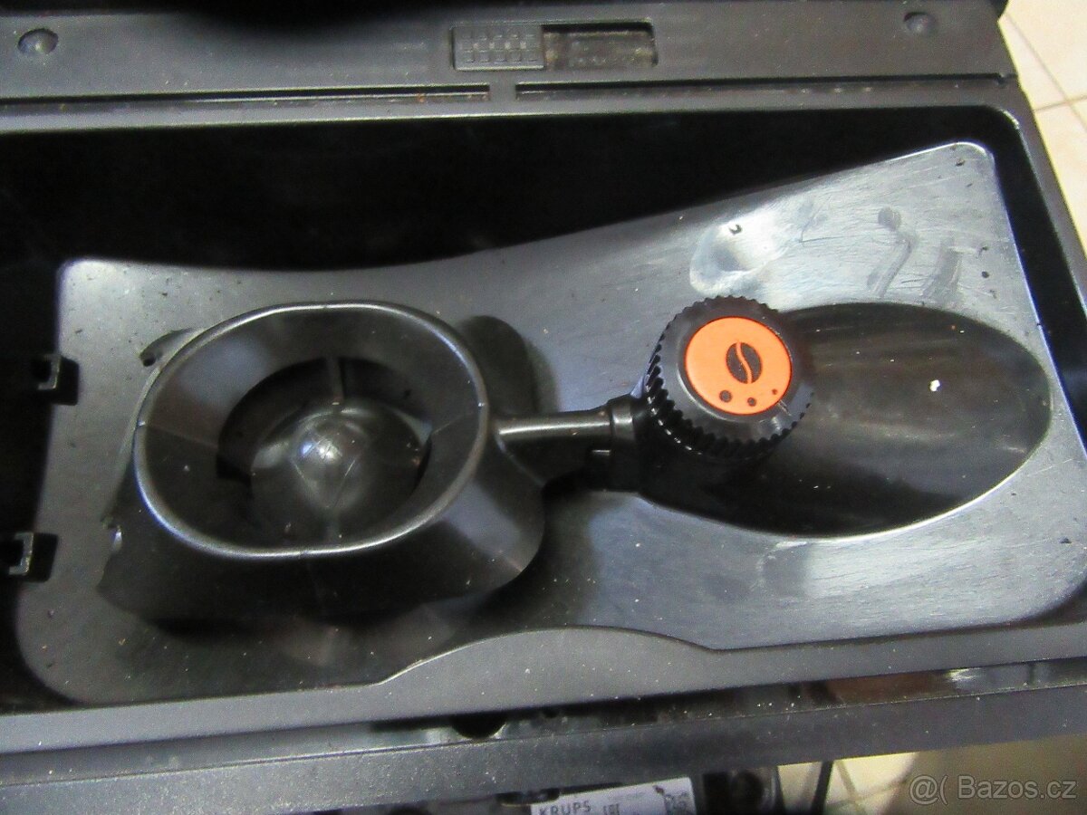 Nabízím kávovar Krups. Nefunkční. - 6