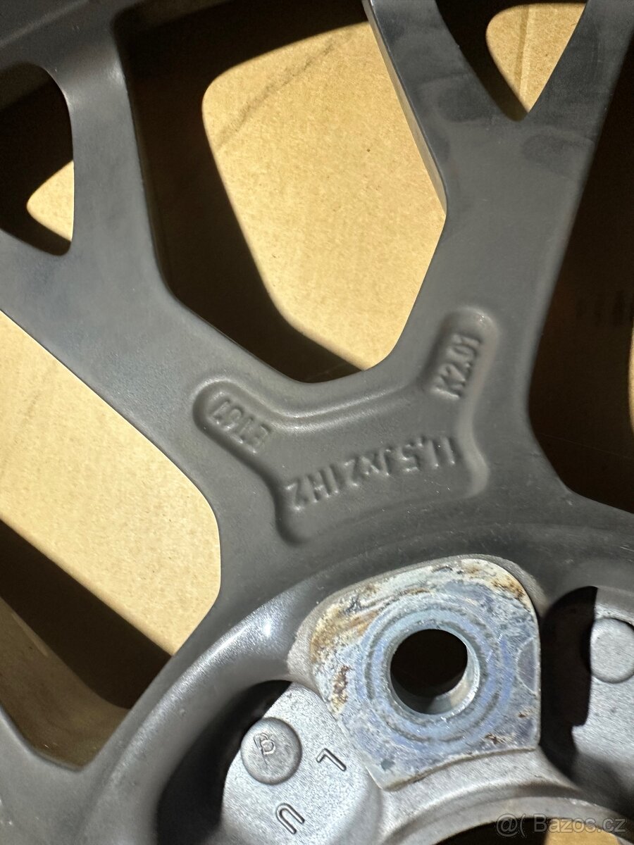 5x112 R21 305/30 Porsche - 6