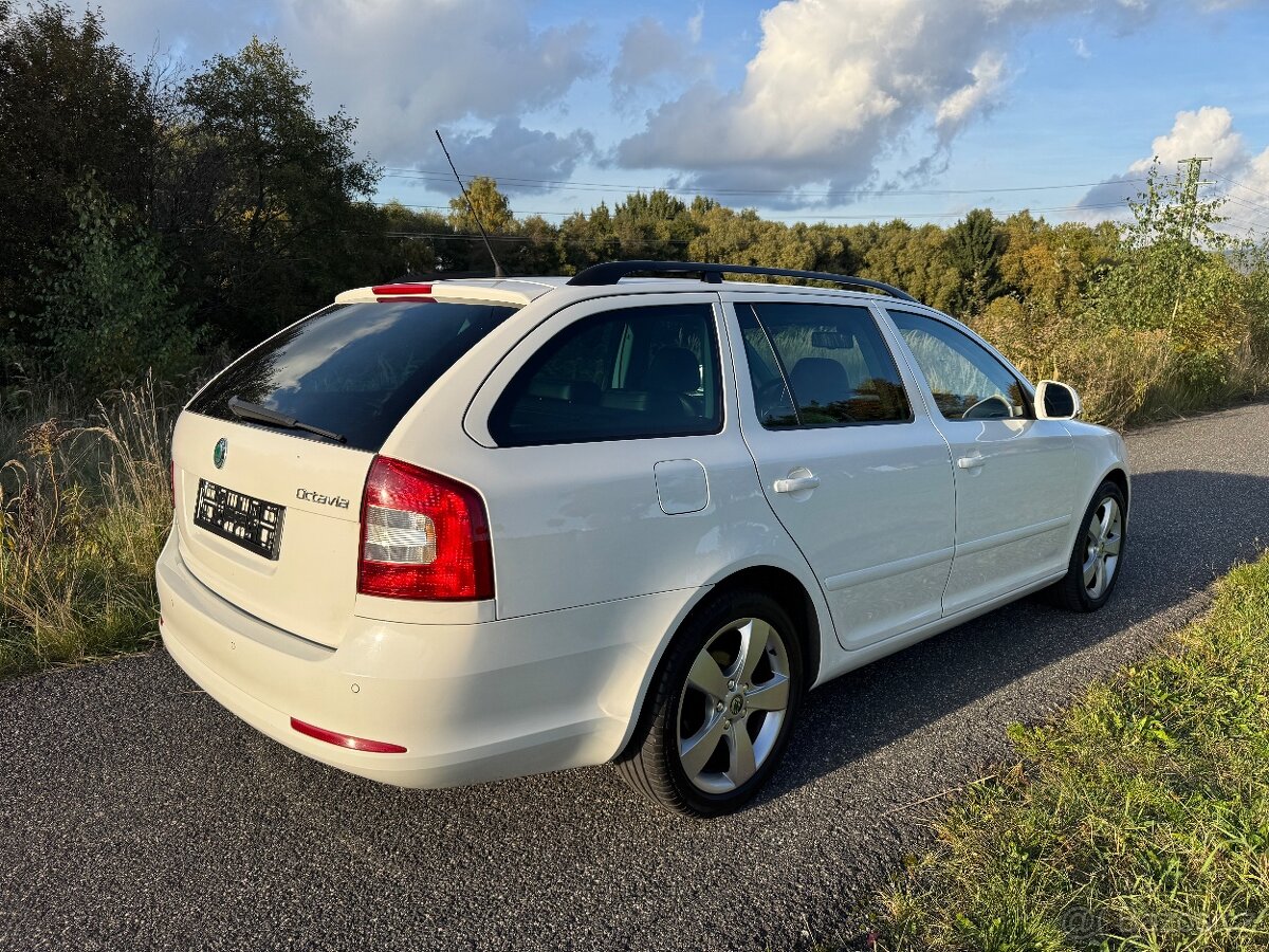 ŠKODA OCTAVIA II 1.6 TDI COMBI/ZÁRUKA/PODZIMNÍ SLEVA - 6