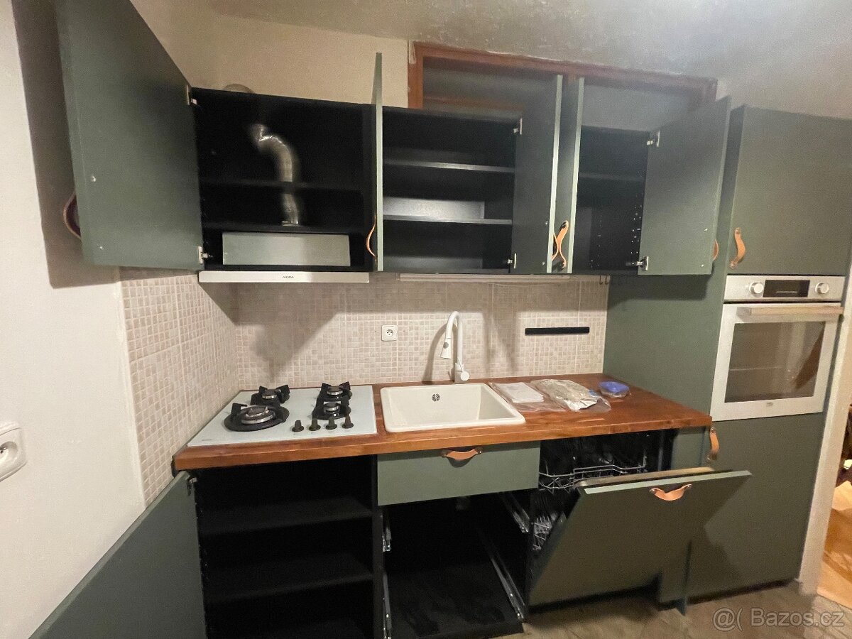Prodej moderní kuchyňské linky - 6