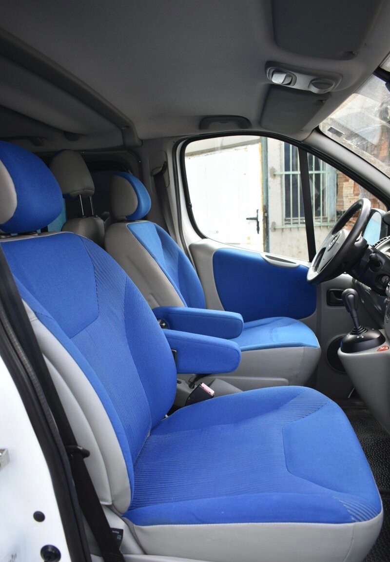 HEZKÝ OPEL VIVARO 2.5 CDTI -- WESTFALIA -- WEBASTO -- SPANÍ - 6