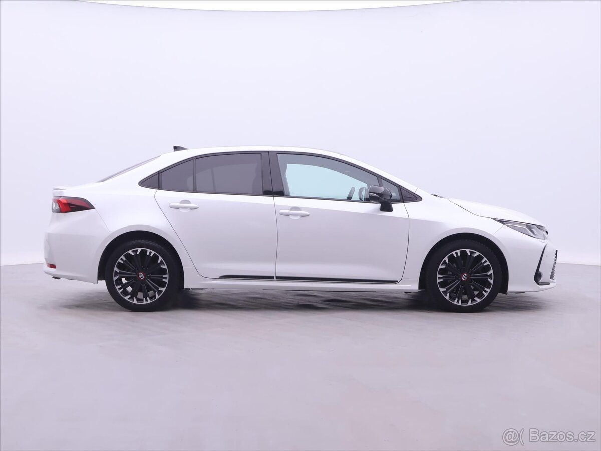 Toyota Corolla 1,8 Hybrid e-CVT 1.Maj DPH GR (2022) - 6