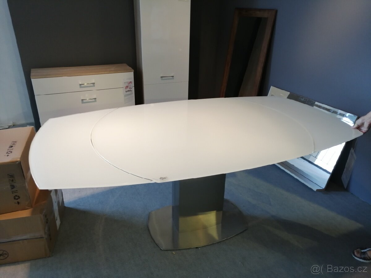 Stůl jídelní skleněný rozkládací. - 6