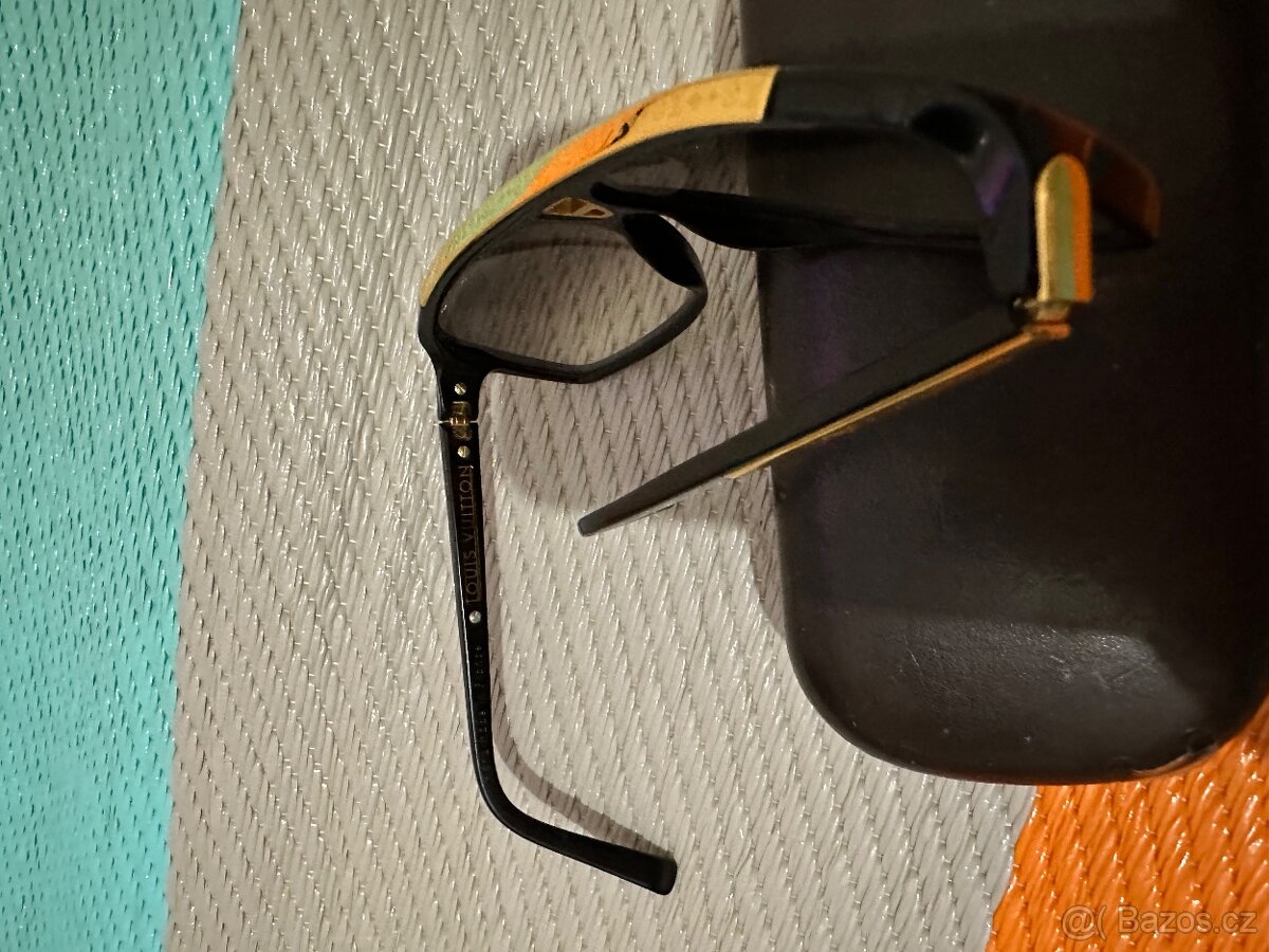 Sluneční brýle LV - 6