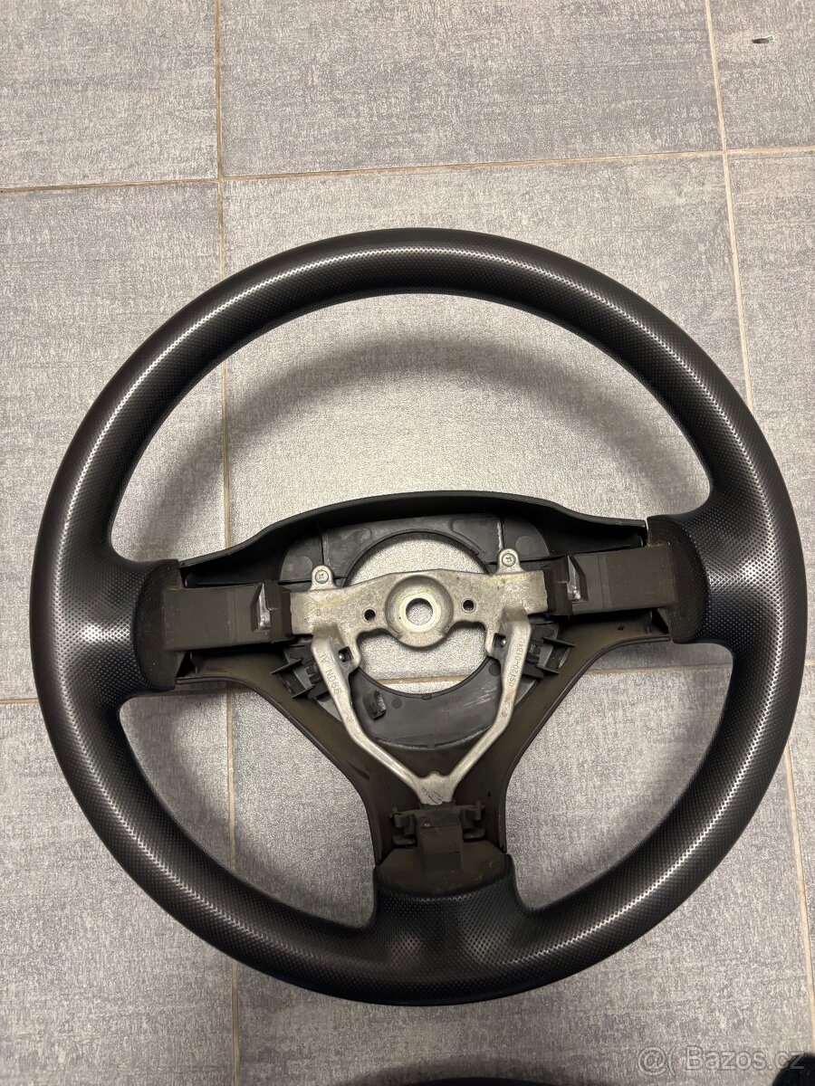 Volant Peugeot 107 - 6