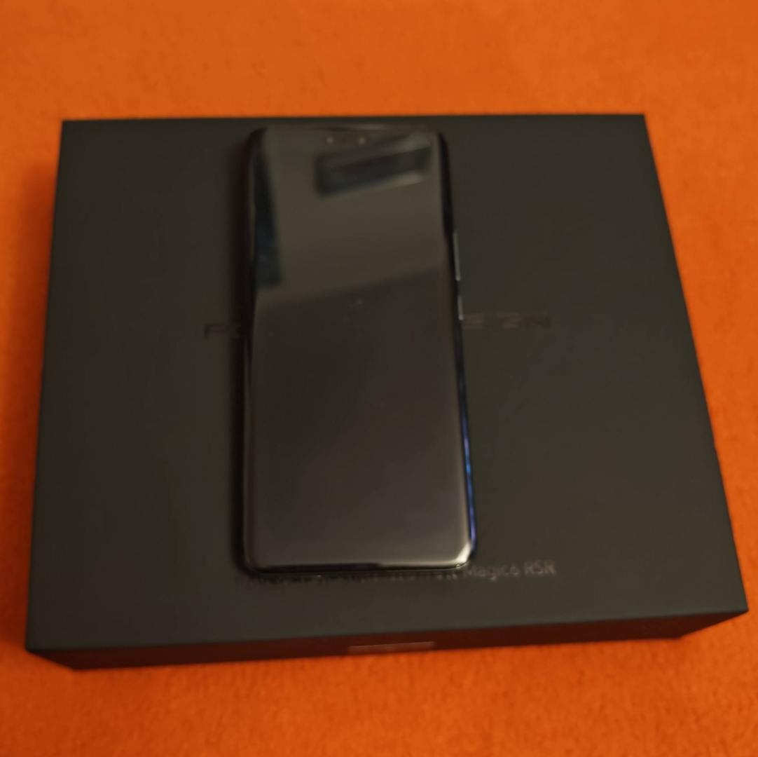 Honor Magic6 RSR 5G 1TB + 24GB Ram - 6