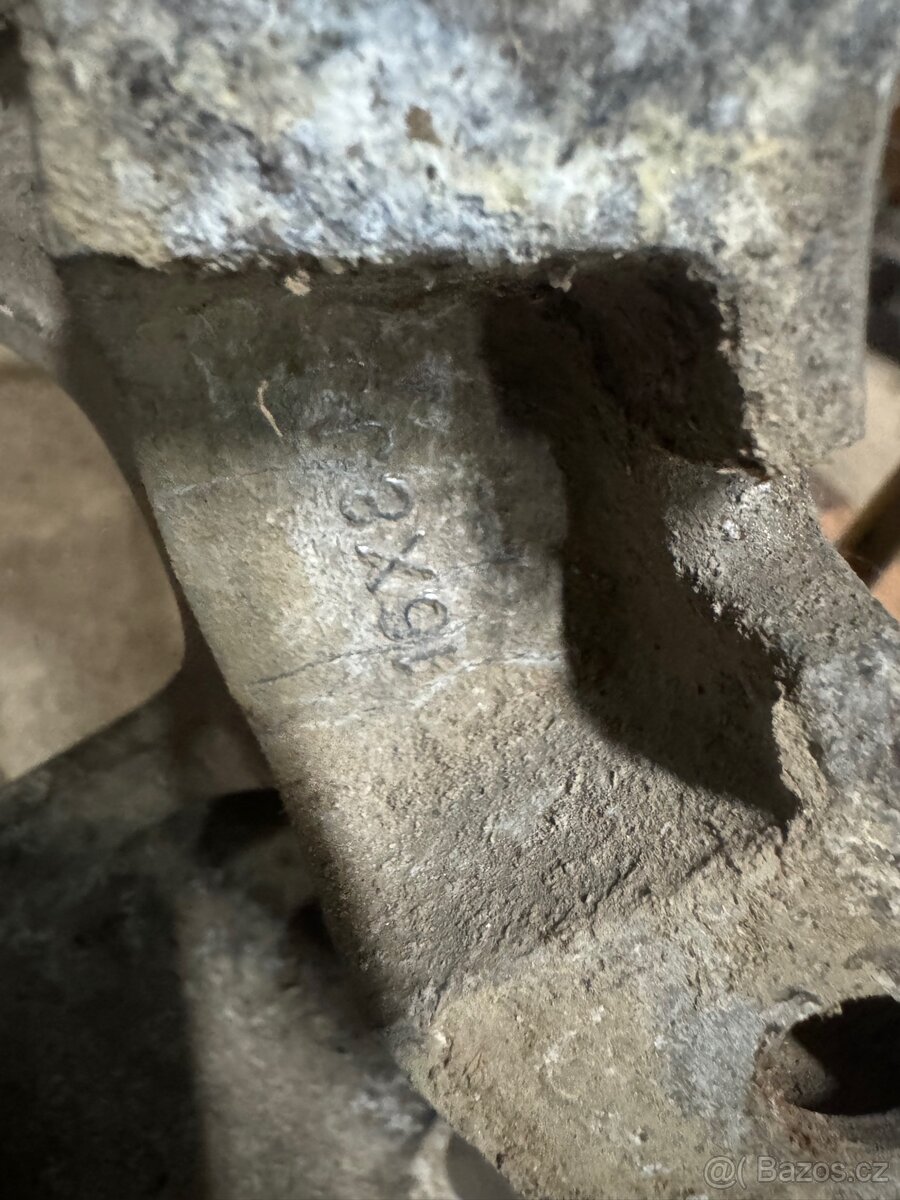 2x rezerva + držák - 6