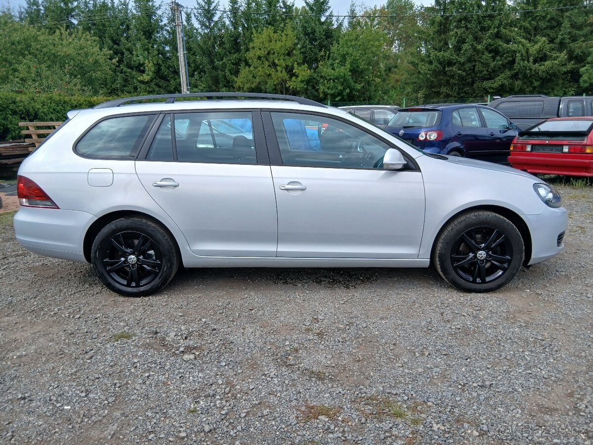 Volkswagen Golf, 1.6 TDI, bílá perleť - 6