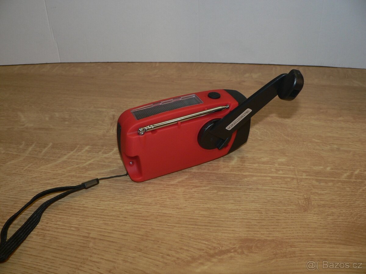 NOUZOVÉ Solární rádio s dynamem a světlem - 6