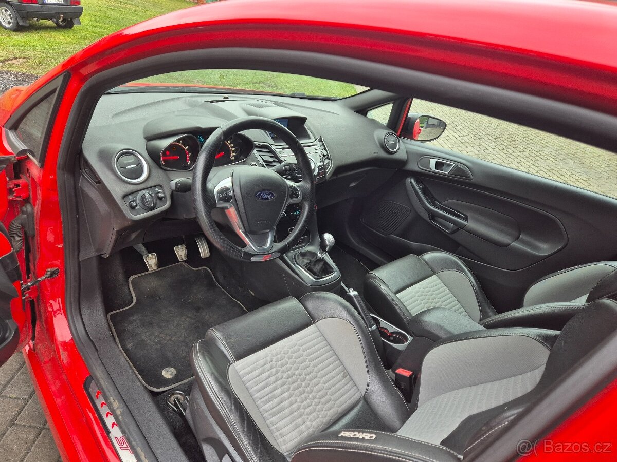 Ford Fiesta ST 1.6 134KW 2016 - 6