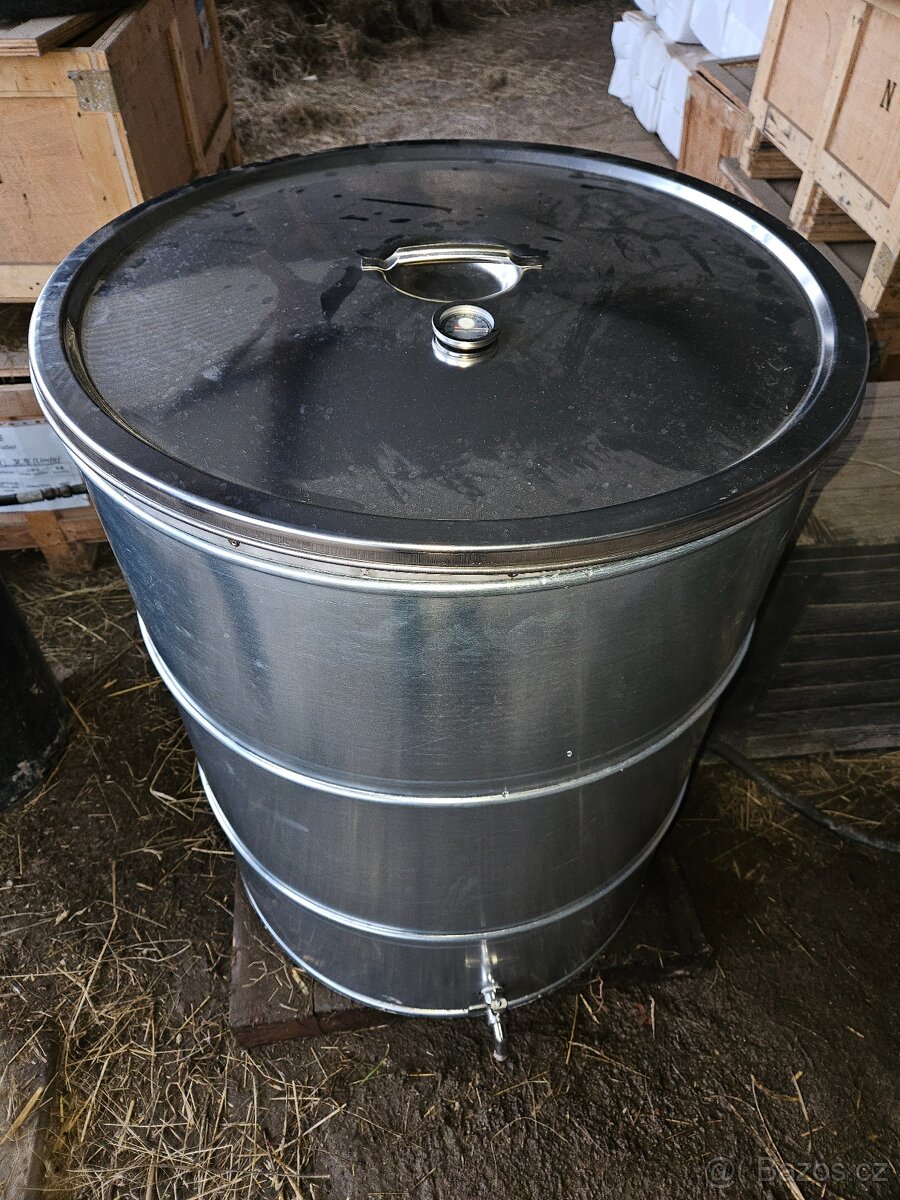 Napařovač sena pro koně 250L - 6