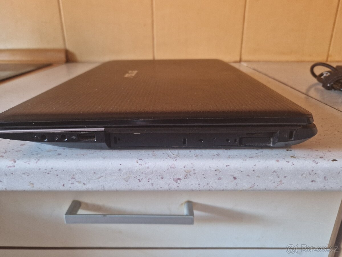 Asus R500 V - 6