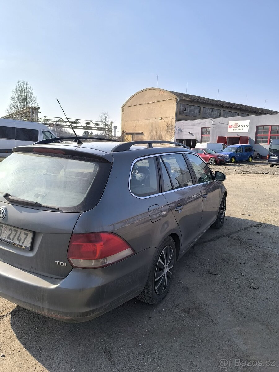 Volkswagen Golf 5 1.9 TDI - 6