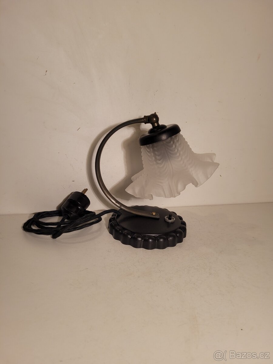 funkcionalistická lampa, bakelitová lampička, mat stínidlo - 6