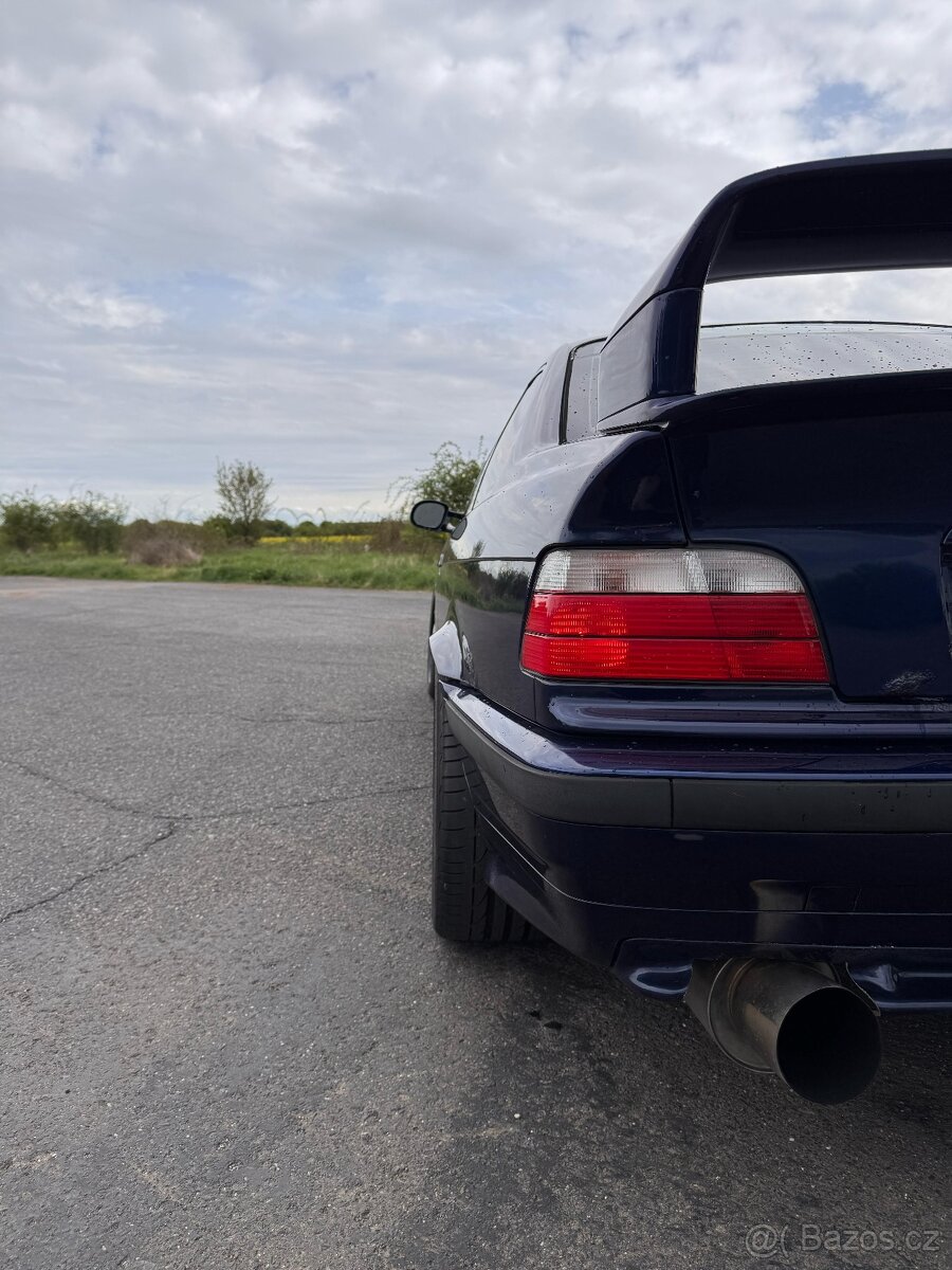 e36 coupe 325i - 6