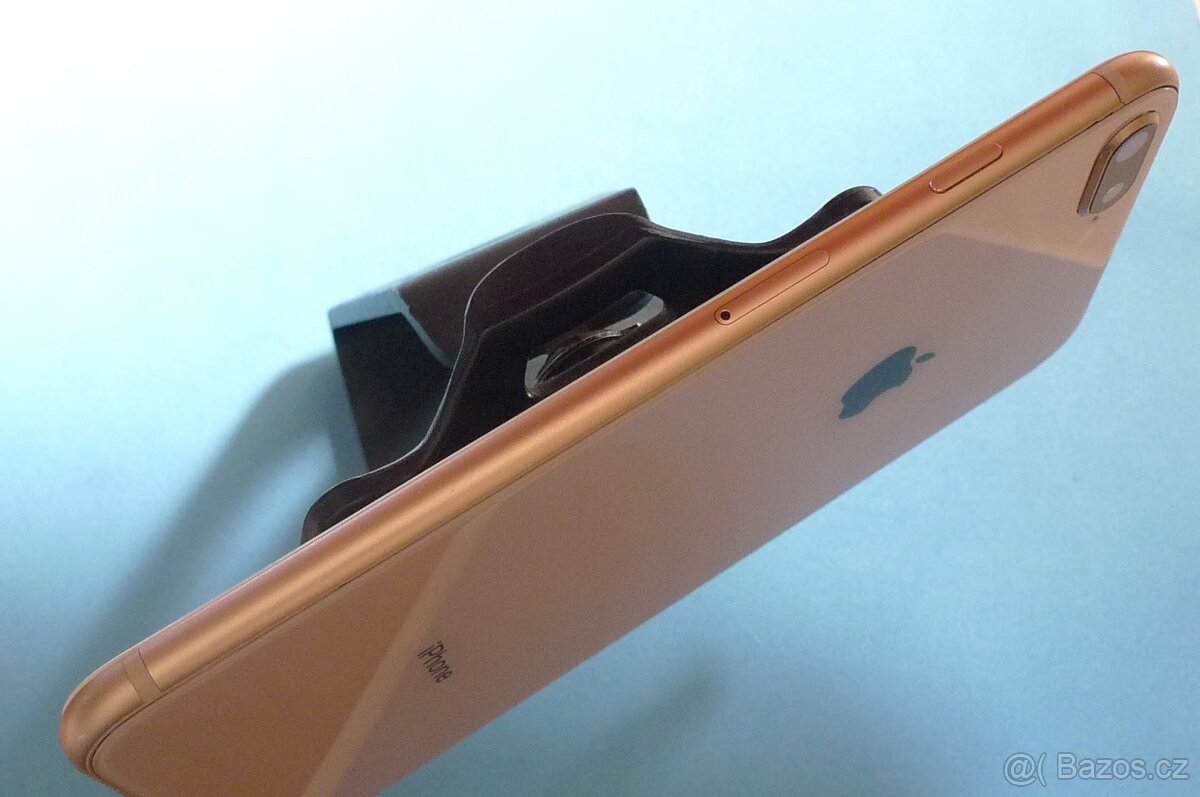Apple iPhone 8 PLUS GOLD baterie 100% - 6