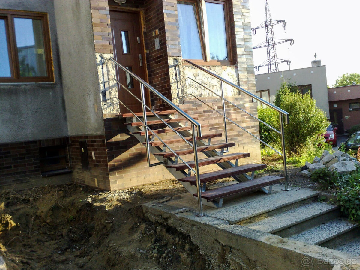 KOVOVÝROBA OSTRAVA: Precizní výroba bran, plotů a ocelových - 6