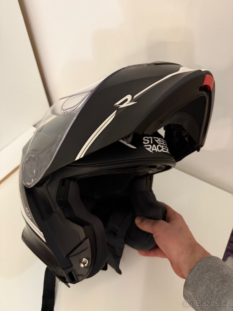 Výklopná přilba - 6