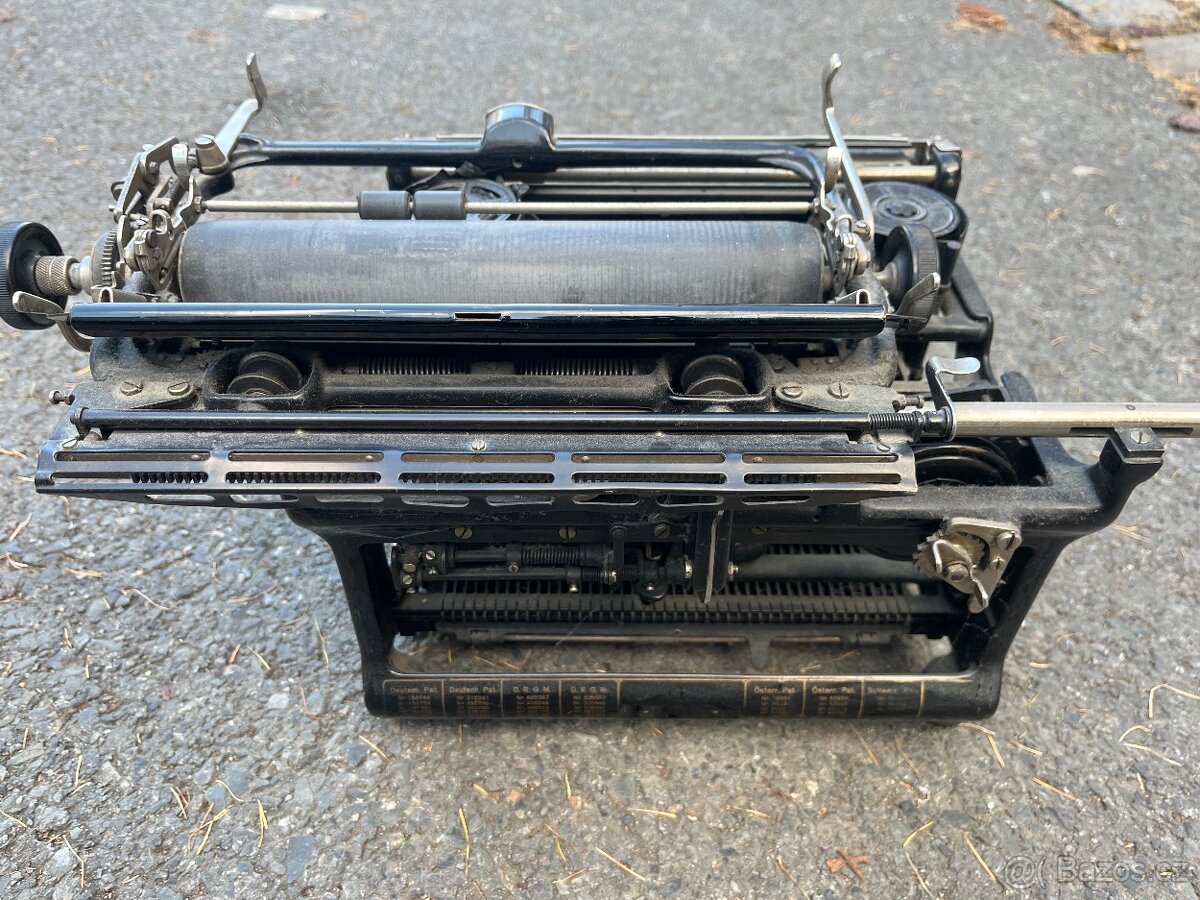 Psací stroj Continental Justin Löschner, Prague 30.léta - 6