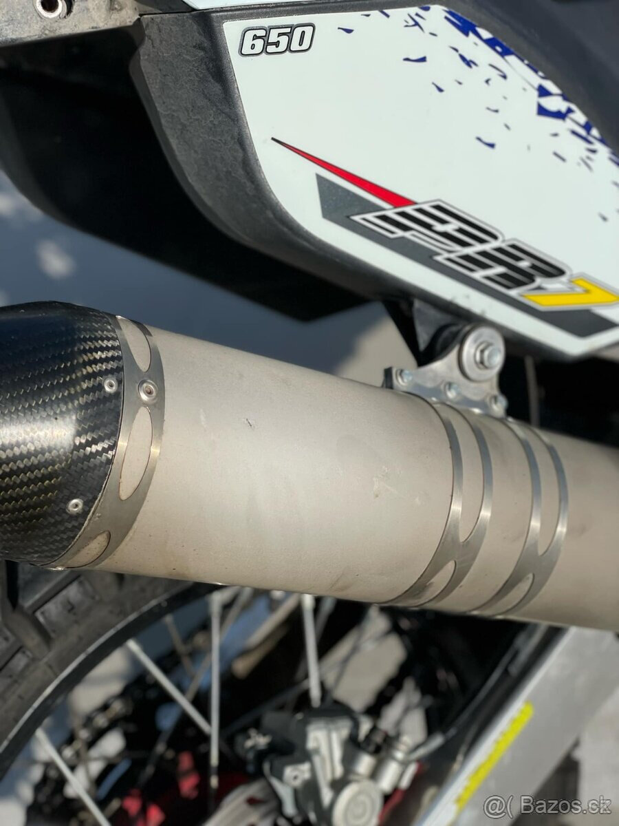 AJP PR7 2022 racing kit - 6