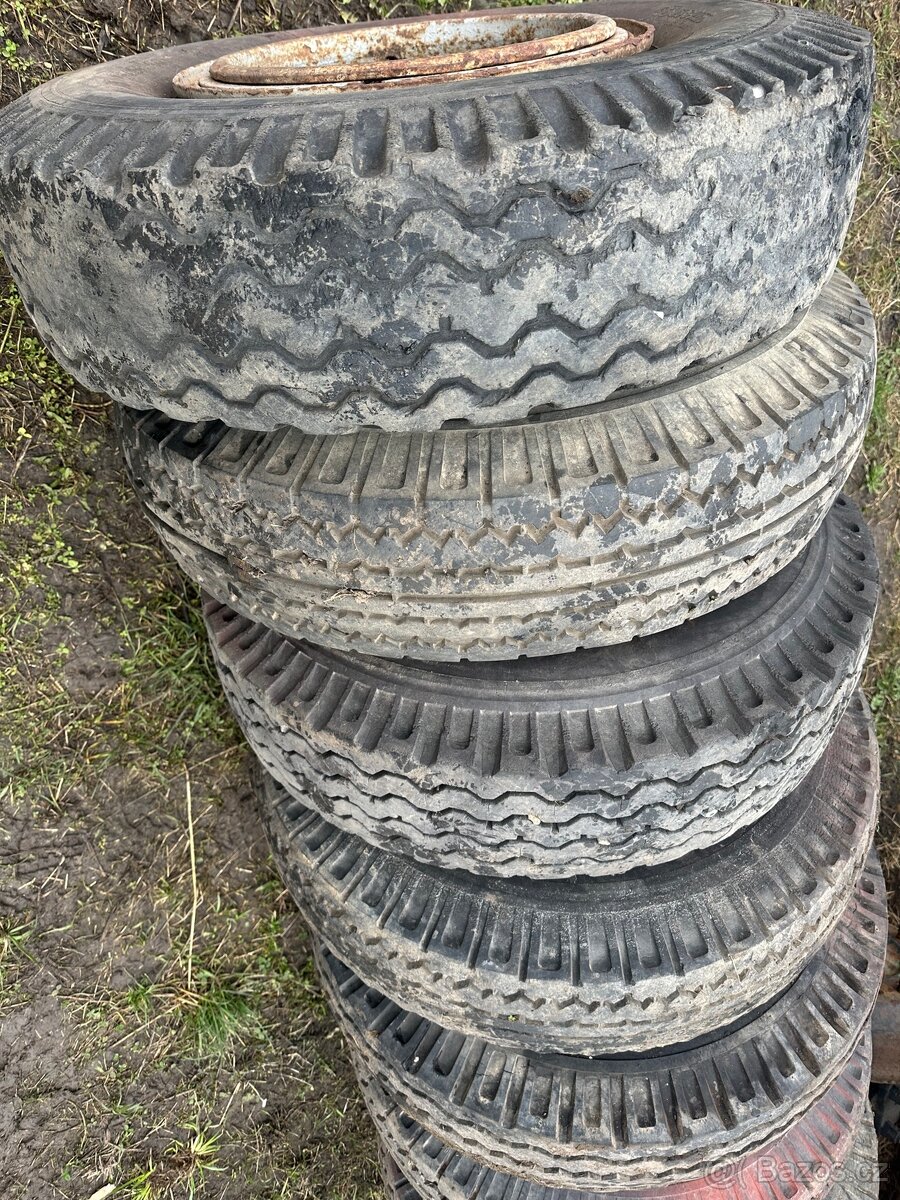 Pneu 8,25-15 na dojetí či rezervu - 6