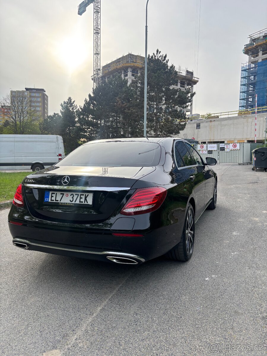 Mercedes-Benz E300e - 6