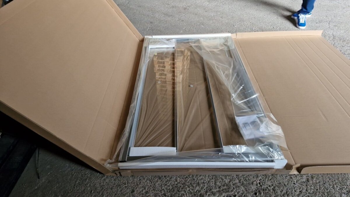 Zástěny ve 2 rozměrech - sprchový kout,značka ROTH - 6