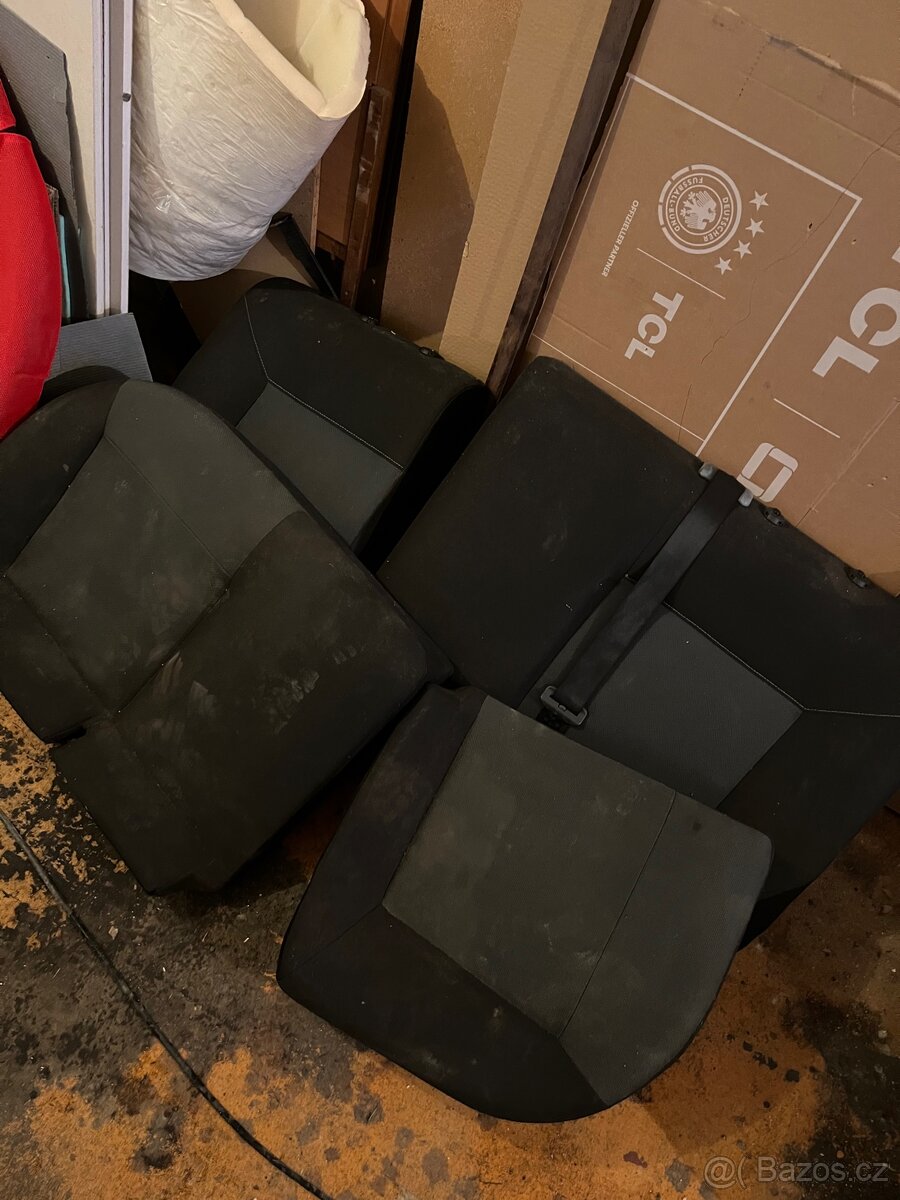 Interiér Opel Astra - 6