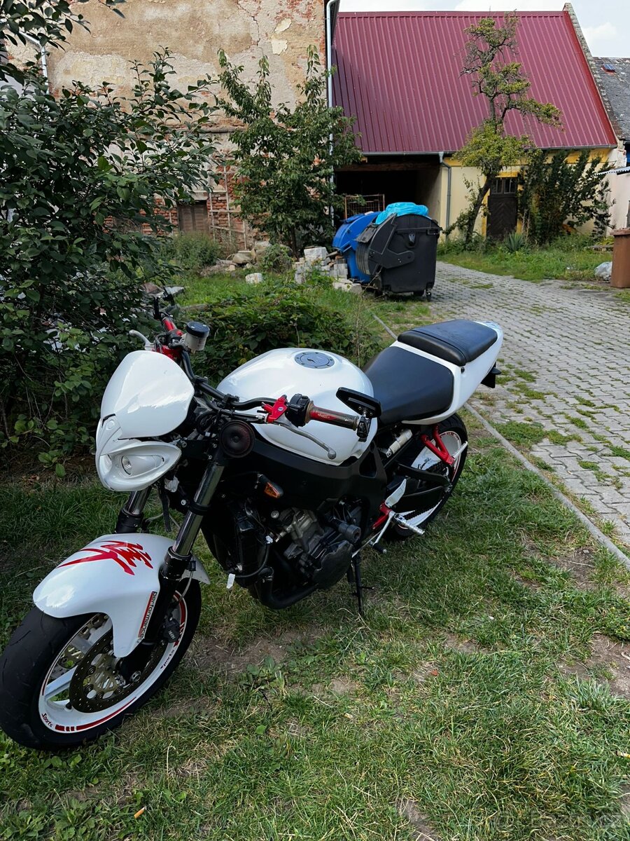 Honda CBR 900 - 6