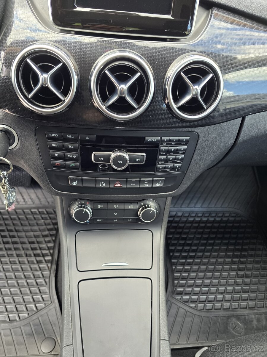 Mercedes Benz B180 W246 automat 2014 - 6