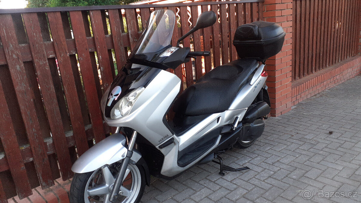 Yamaha X-Max 125 - 6