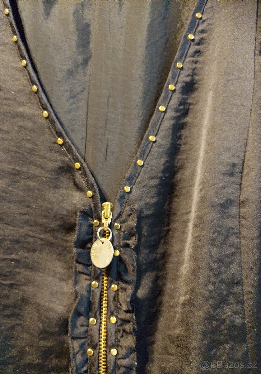 Elegantní lesklé společenské šaty. - 6