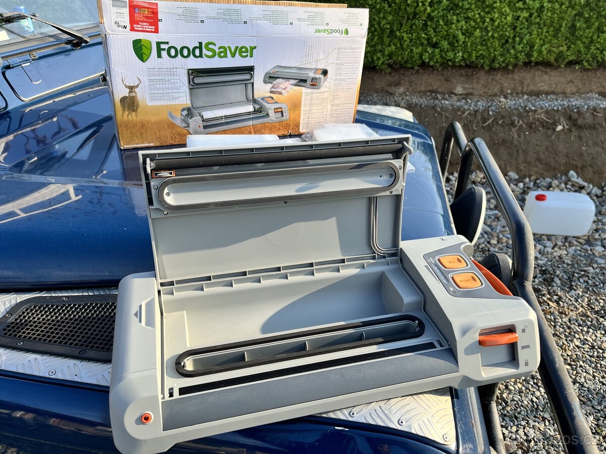 12V vakuovačka Food Saver expediční verze pro lovce - 6