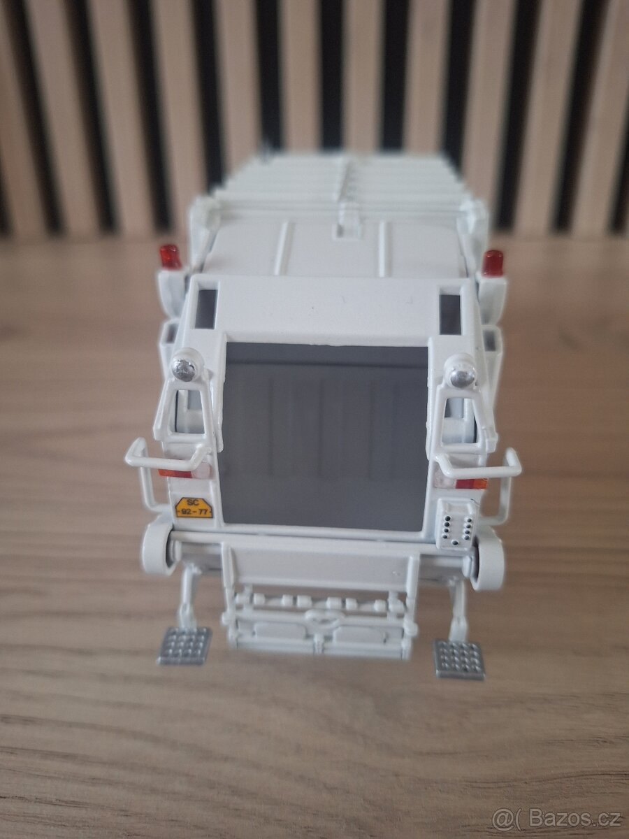 Liaz 110.850 popelarský voz (model) - 6