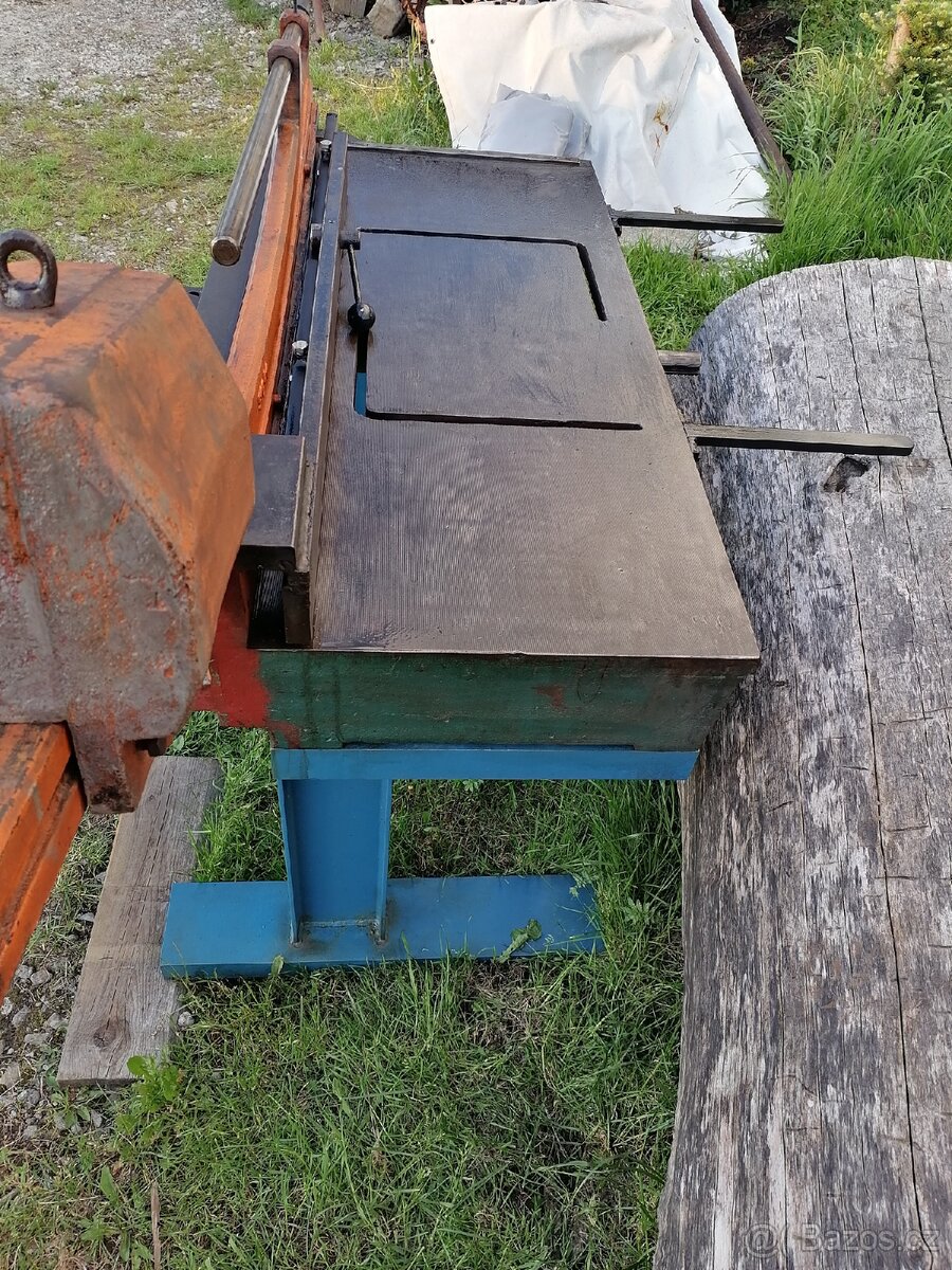 Tabulkové nůžky na plech Jesan NTP 1000 / 2,5 J - 6