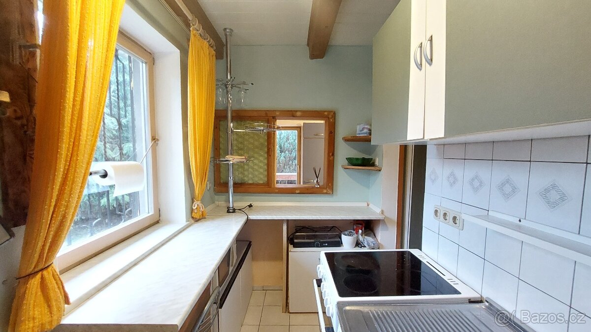 Dlouhodobě - Chata na Kovářově na klidném místě - 6