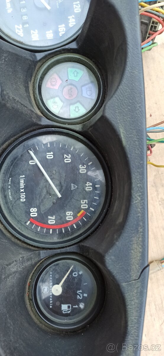 PRODÁM NA TATRA 613 DÍLY - 6