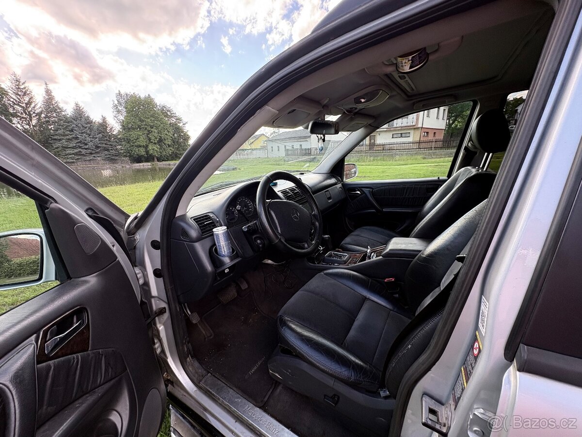 Mercedes Benz ML - 6