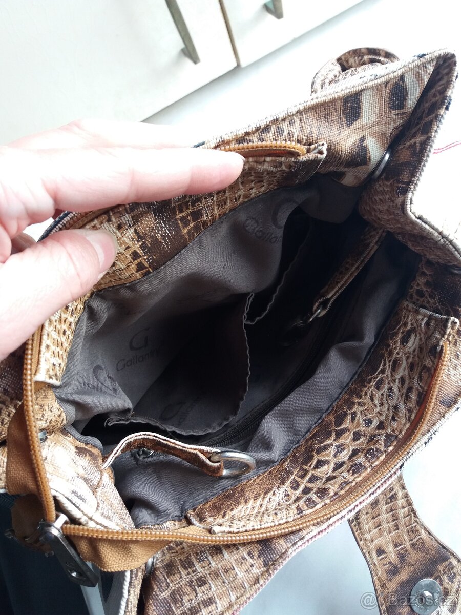 Taška s motýly - 6