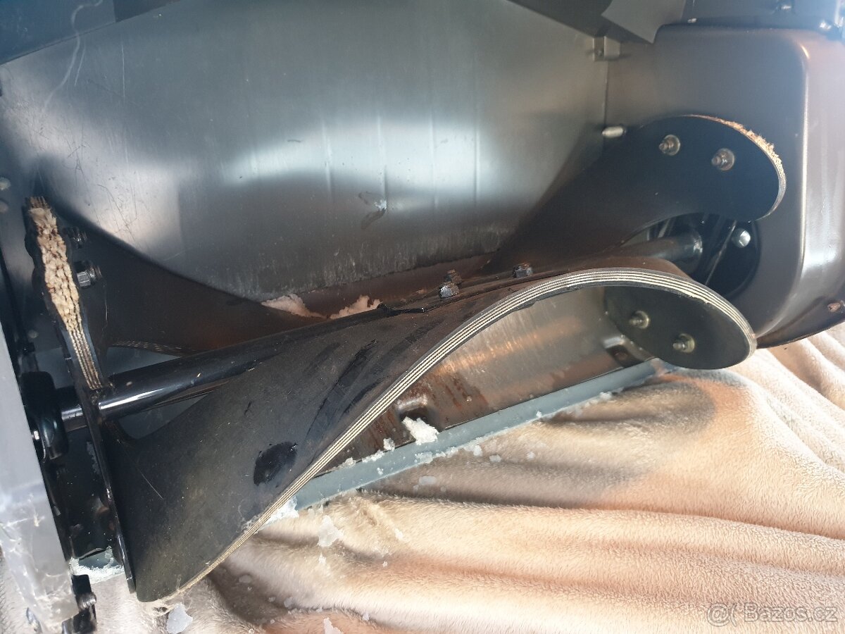 Husqvarna sněhová fréza - 6