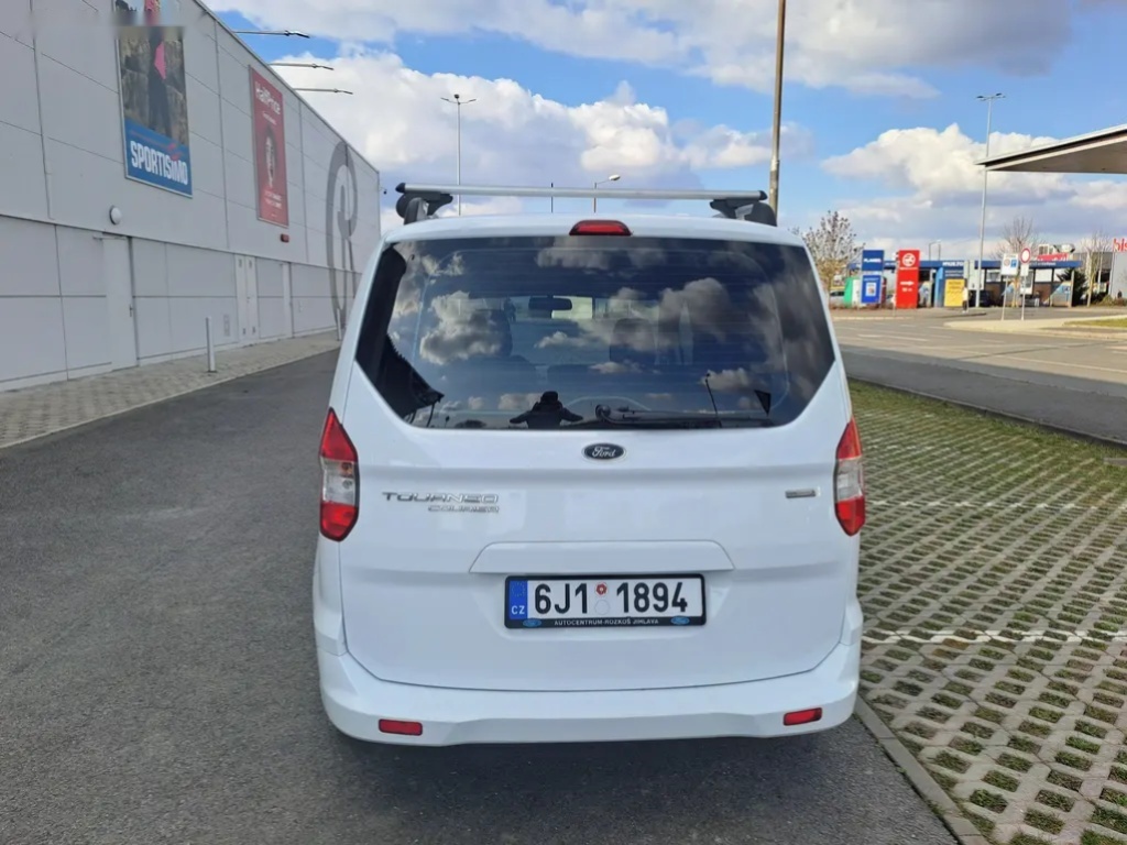 Ford Tourneo Courier - 6