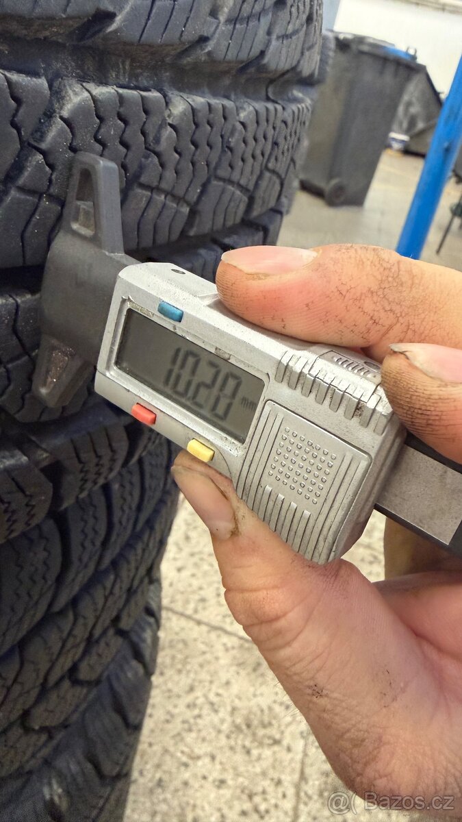 Zimní pneu 215/65 R15c - 6