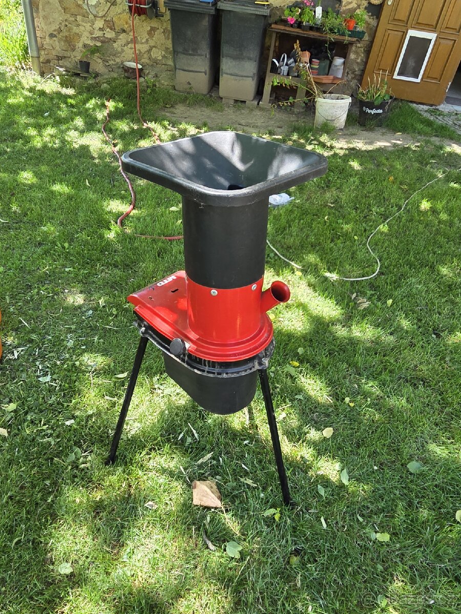 Elektrický drtič větví MTD 115 E – 1500 W - 6
