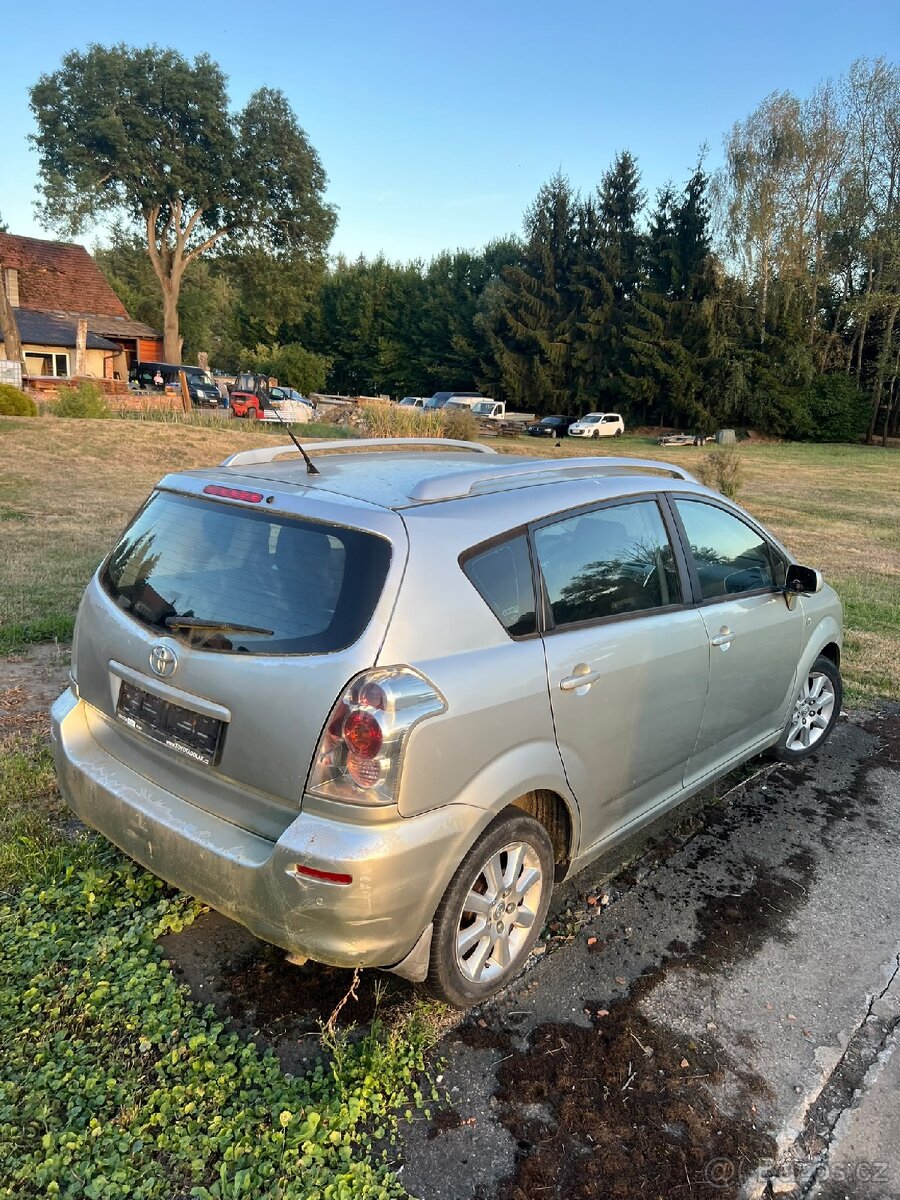 Toyota Corolla verso 1.8VVTI - 6