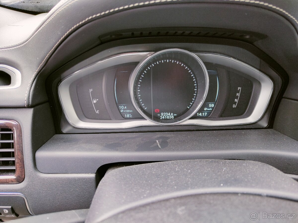 Volvo V70III INSCRIPTION T6 242kw - Náhradní díly - 6