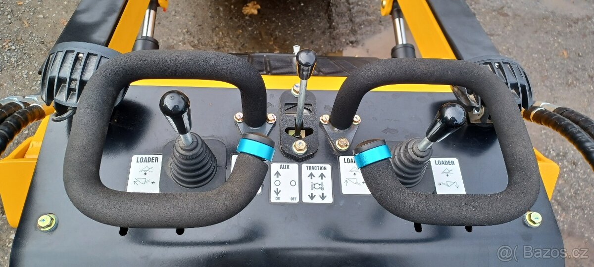 Mini nakladač pásový BG323T - 6