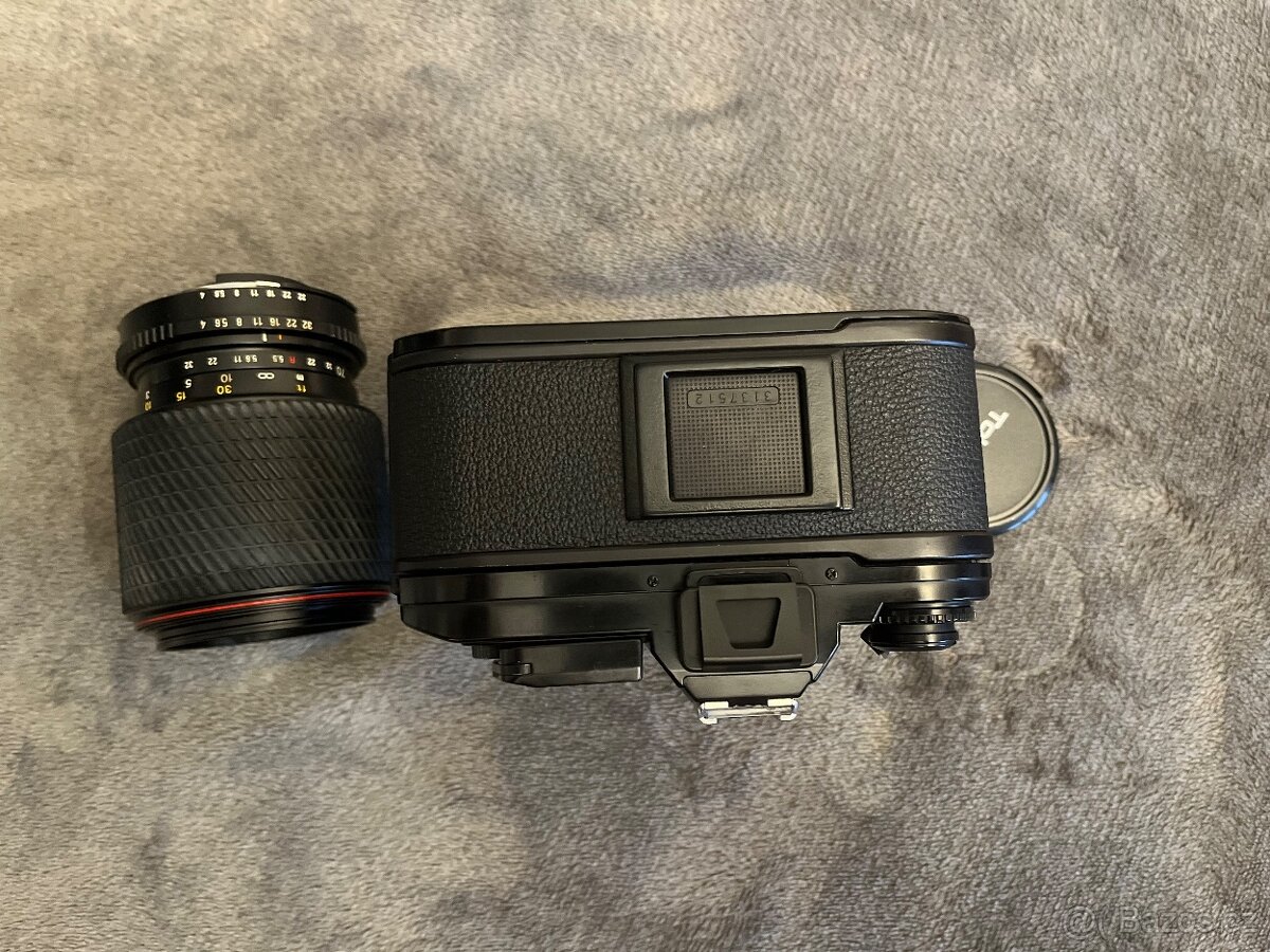 Nikon FG-20 + Tokina 28mm f/2.8 + Tokina 70-210 - 6