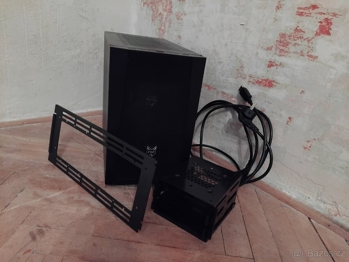 Herní PC Ryzen 5 3600 Radeon RX 6600 XT 32 GB RAM 3600 CL16 - 6